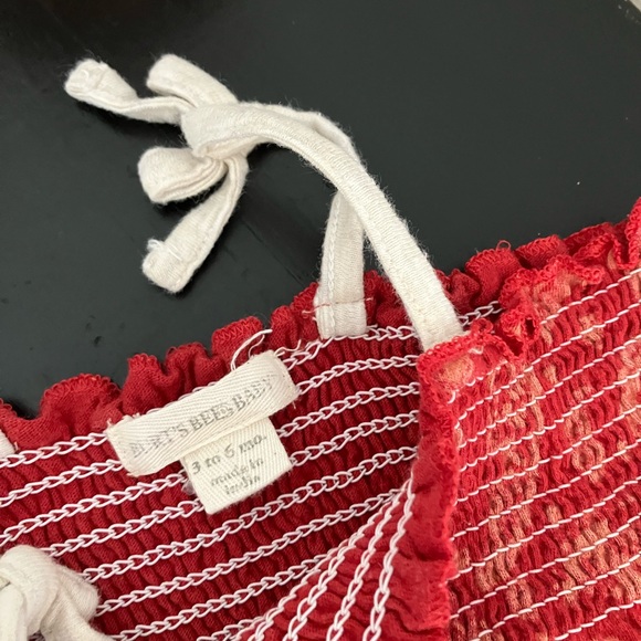 Burt’s Bee Baby Onesie - Picture 2 of 4